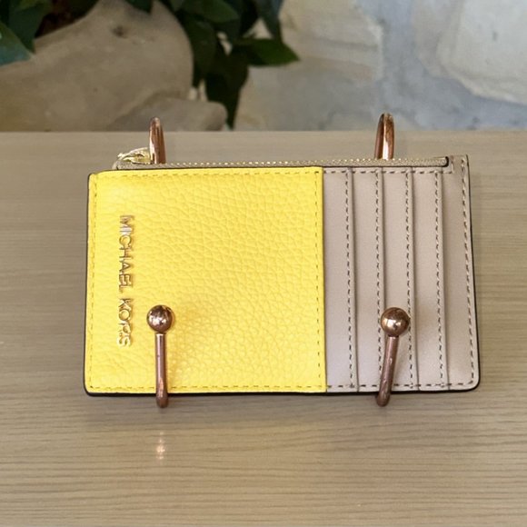 Michael Kors Travel Carine XS Crossbody Daffodil/ Top Zip Card Case Wallet Multi - Picture 9 of 12